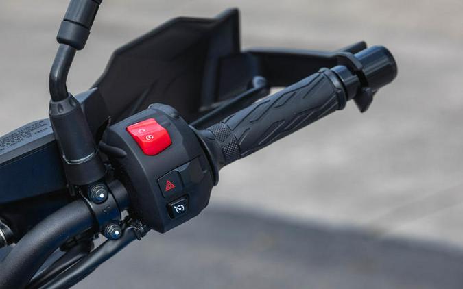 2025 Suzuki GSX-S1000GX+