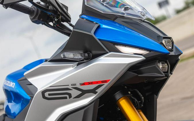 2025 Suzuki GSX-S1000GX+