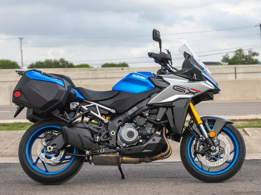 2025 Suzuki GSX-S1000GX+