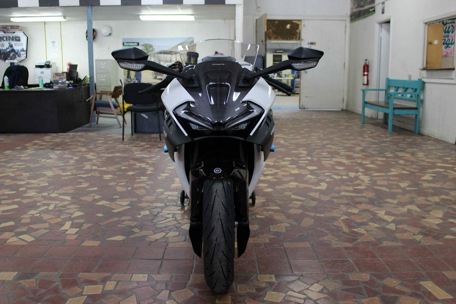 2026 CFMOTO 675SS Nebula White - T6006729