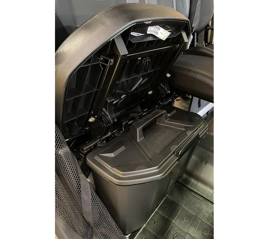 2024 Can-Am® Defender MAX XT HD9