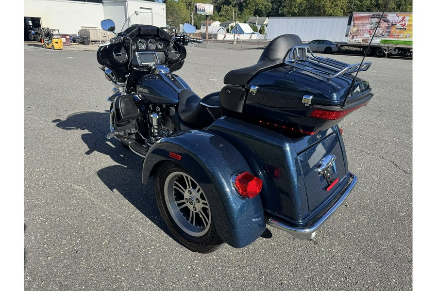 2016 Harley-Davidson® TRI-GLIDE