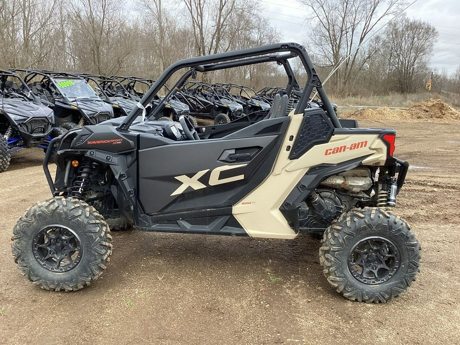 2023 Can-Am™ Maverick™ Sport X xc 1000R