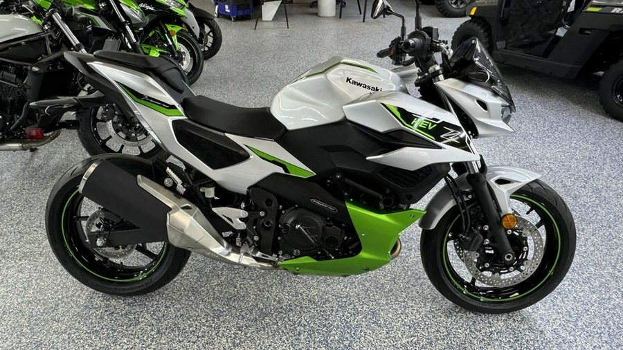 2024 Kawasaki Z7 Hybrid ABS