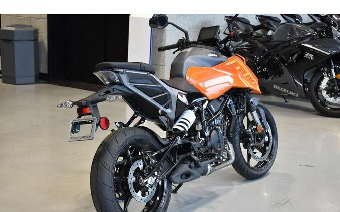 2024 KTM 250 Duke