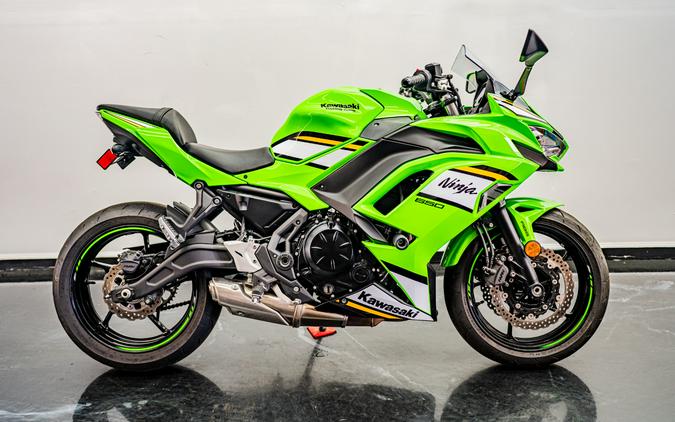 2025 Kawasaki Ninja® 650 KRT Edition ABS