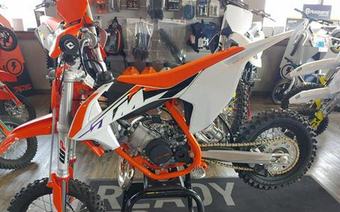 2023 KTM 50 SX Factory Edition First Look [7 Fast Facts, Specs, Photos]