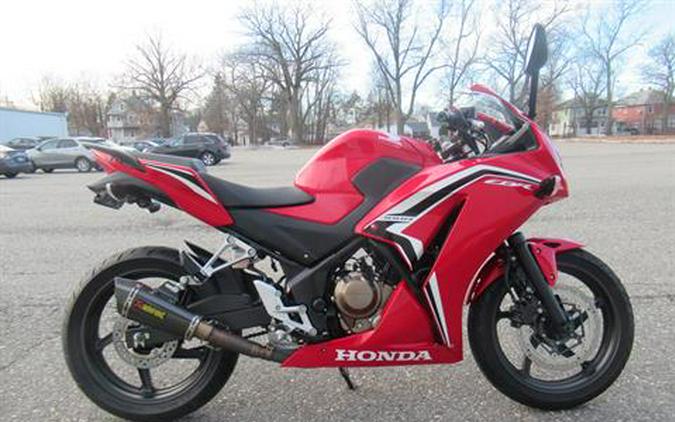 2022 Honda CBR300R