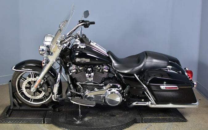 2022 Harley-Davidson Road King Vivid Black