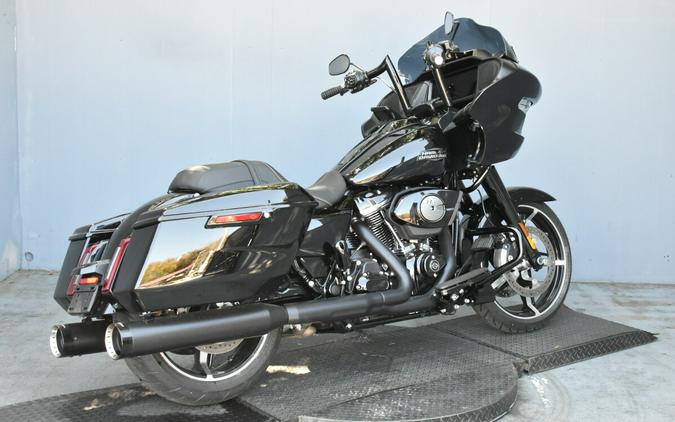 2025 Harley-Davidson Road Glide Vivid Black