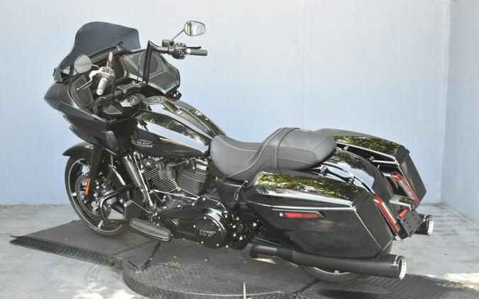 2025 Harley-Davidson Road Glide Vivid Black