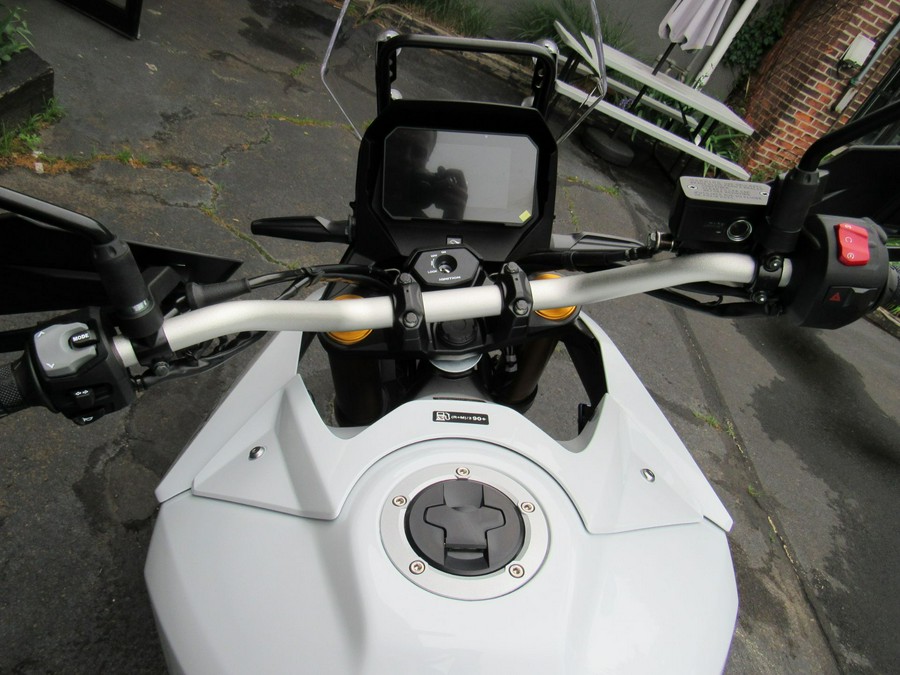 2026 Suzuki Motor of America Inc. V-Strom 800DE