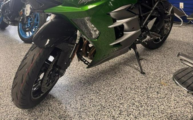2025 Kawasaki NINJA H2® SX SE ABS