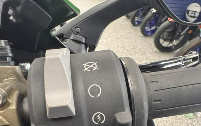 2025 Kawasaki NINJA H2® SX SE ABS