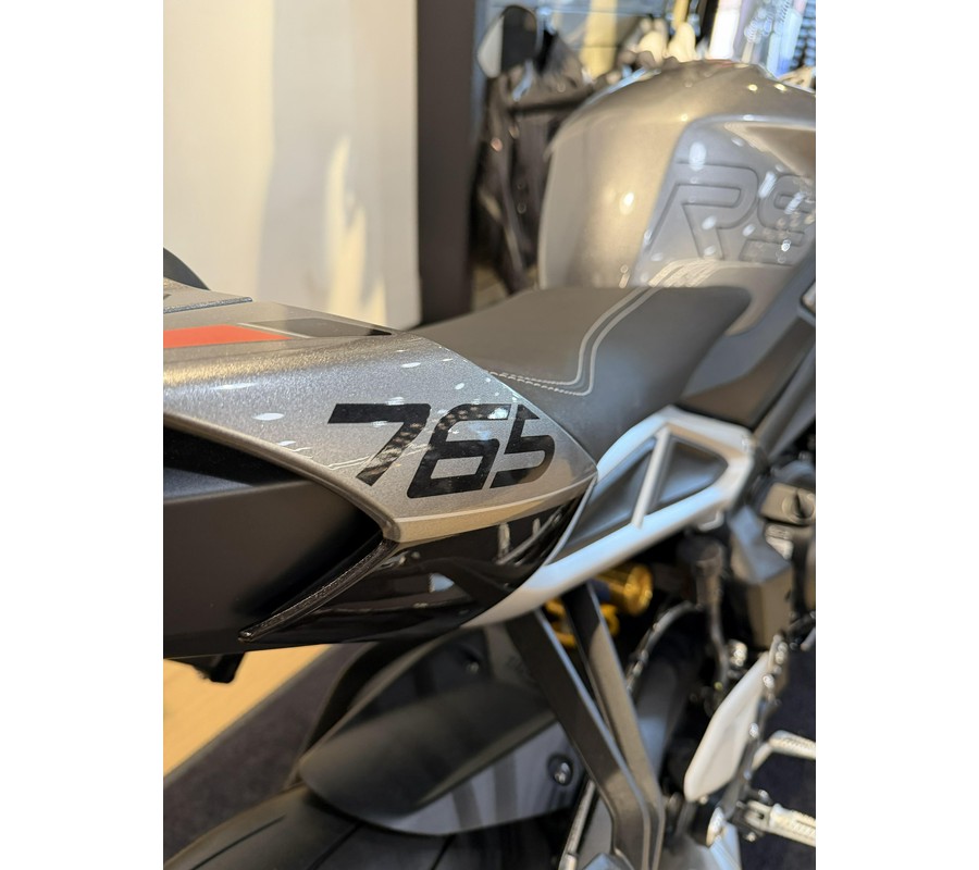 2025 Triumph Street Triple 765 RS - SILVER ICE