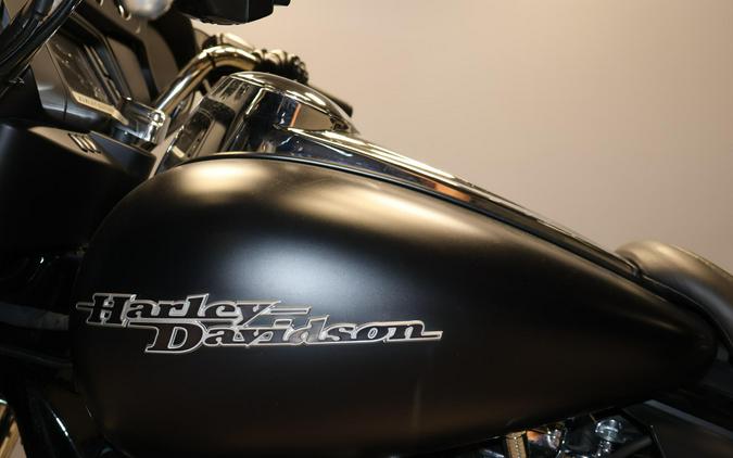 2017 Harley-Davidson Street Glide Special FLHXS