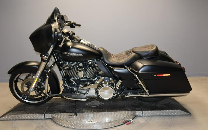 2017 Harley-Davidson Street Glide Special FLHXS