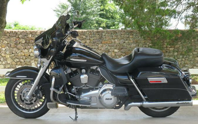 2011 Harley-Davidson® FLHTK - Electra Glide® Ultra Limited