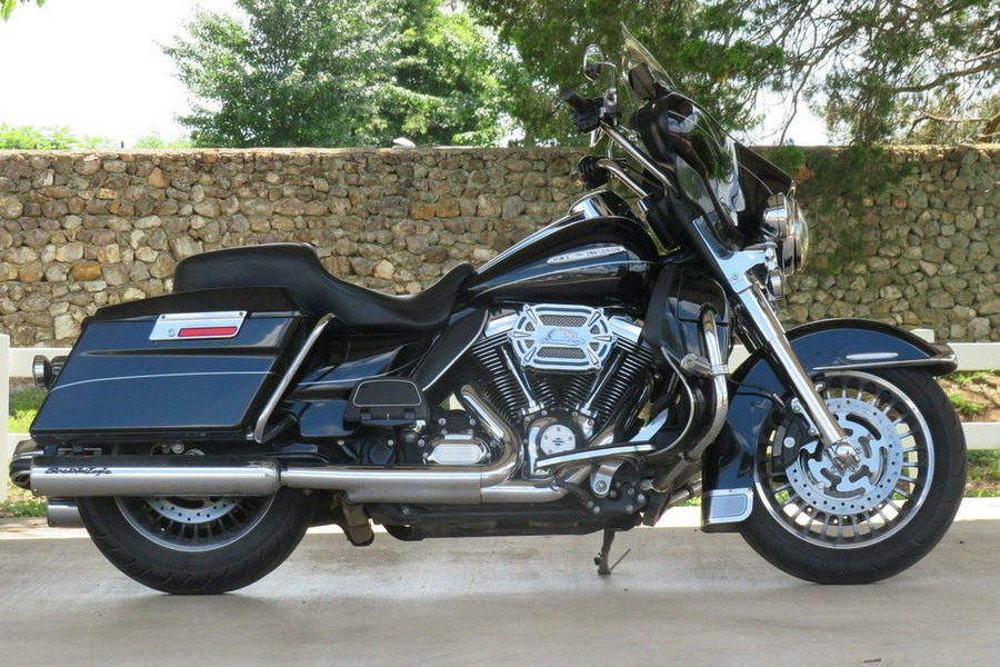 2011 Harley-Davidson® FLHTK - Electra Glide® Ultra Limited