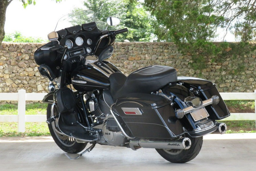 2011 Harley-Davidson® FLHTK - Electra Glide® Ultra Limited