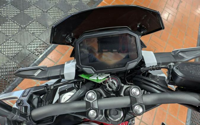 2026 Kawasaki Z500 SE ABS