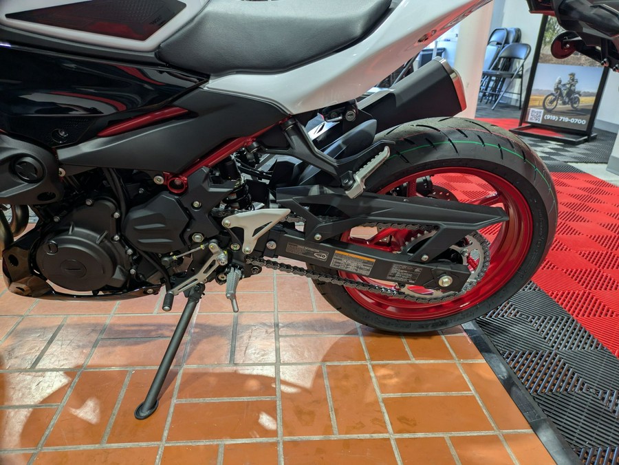 2026 Kawasaki Z500 SE ABS