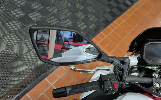 2026 Kawasaki Z500 SE ABS