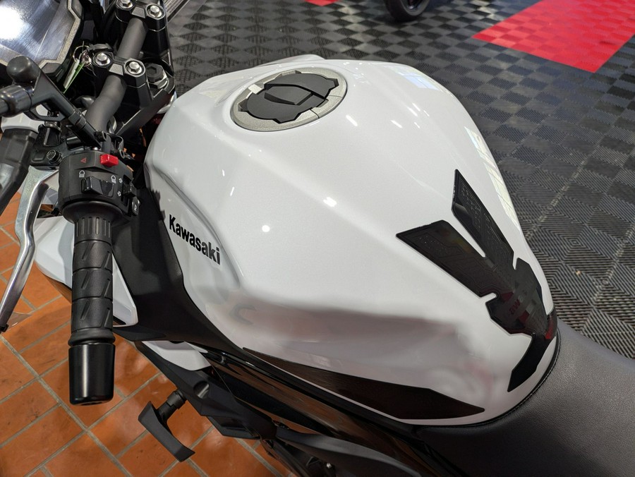 2026 Kawasaki Z500 SE ABS