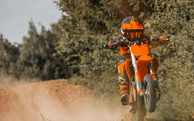 2023 KTM SX-E 3