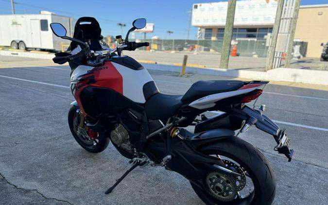 2025 Ducati Multistrada V4 RS