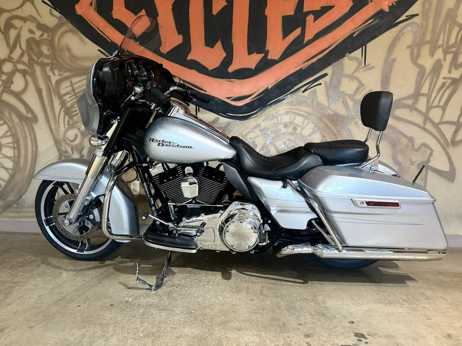 FLHXS 2015 Street Glide® Special