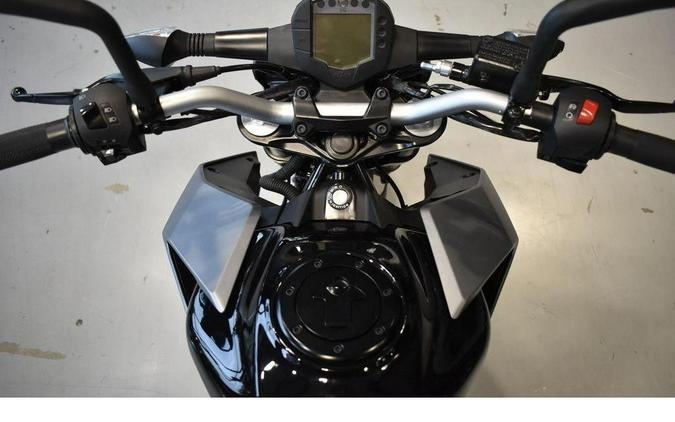 2023 KTM 200 Duke