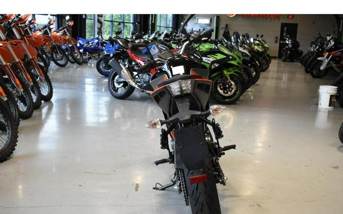 2023 KTM 200 Duke