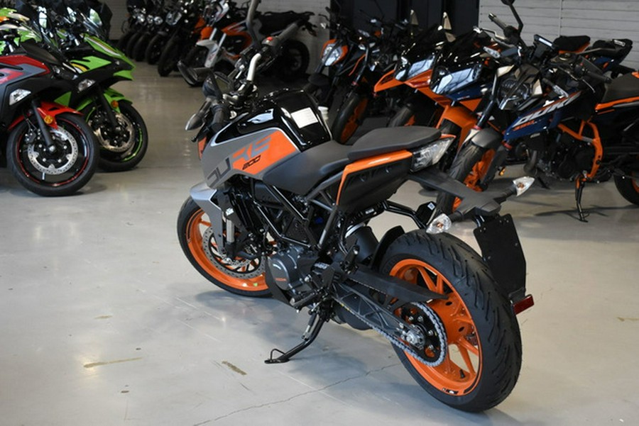 2023 KTM Duke 200
