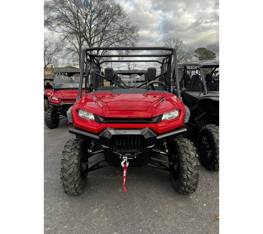 2024 Honda® Pioneer 1000-6 Deluxe Crew