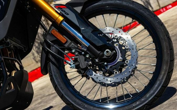 2025 Suzuki V-Strom 800DE