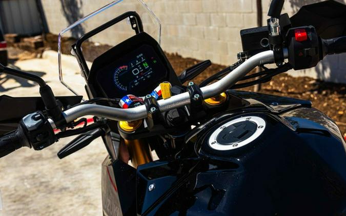 2025 Suzuki V-Strom 800DE