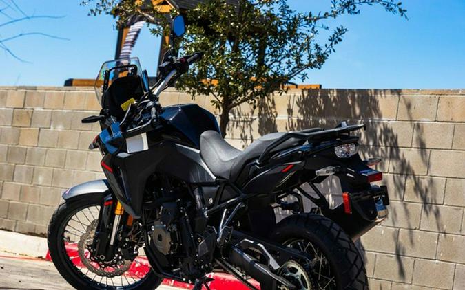 2025 Suzuki V-Strom 800DE