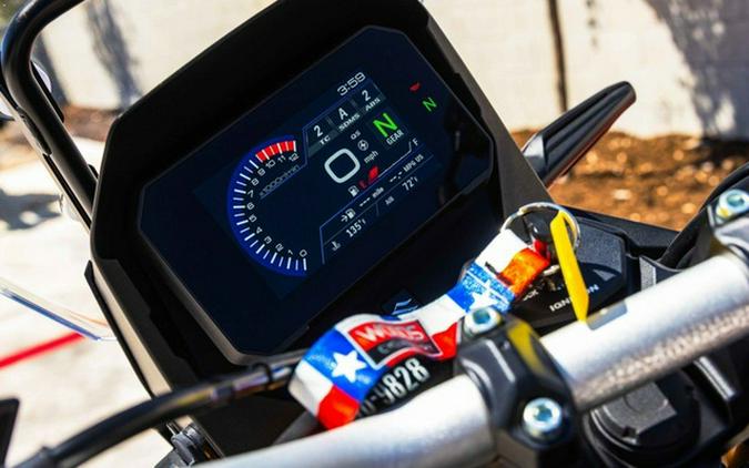 2025 Suzuki V-Strom 800DE