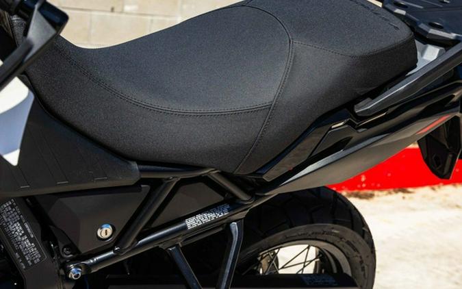 2025 Suzuki V-Strom 800DE