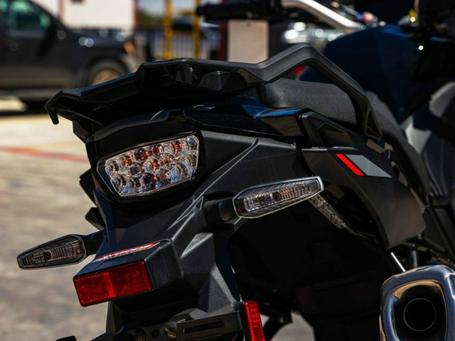 2025 Suzuki V-Strom 800DE