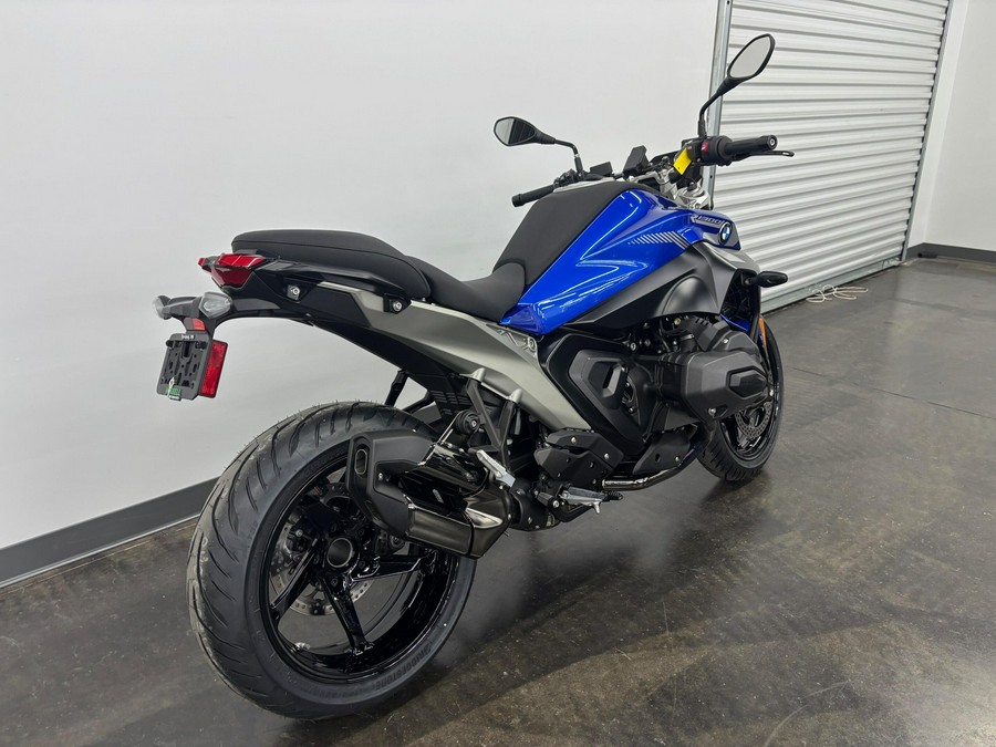 2026 BMW R 1300 R