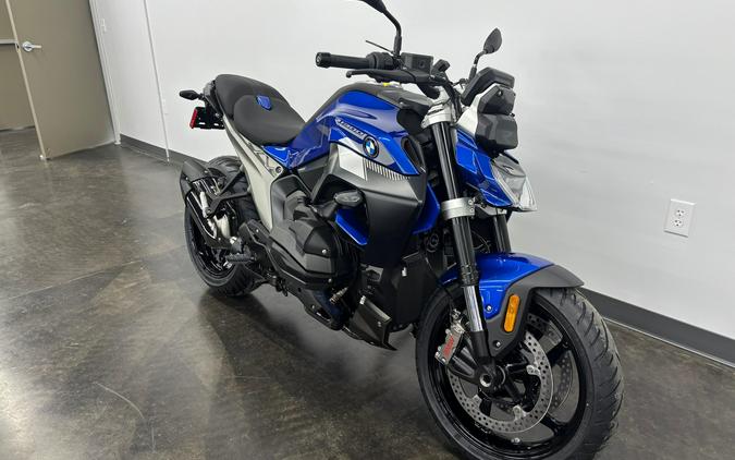2026 BMW R 1300 R