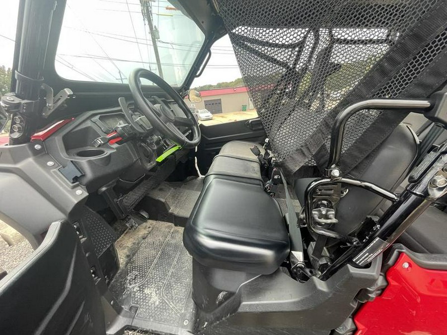 2024 Honda® Pioneer 1000-6 Deluxe Crew