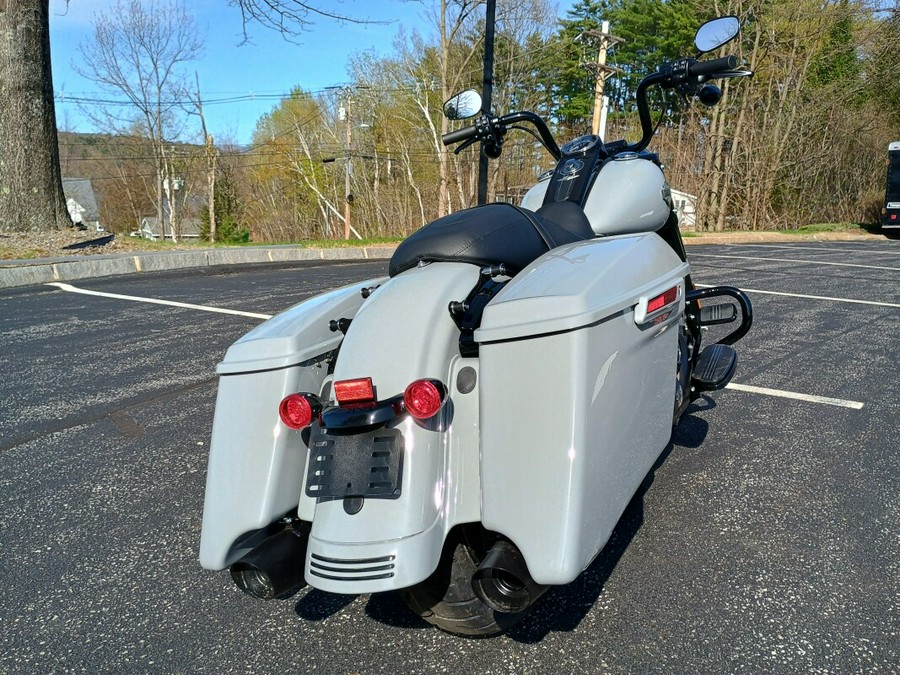FLHRXS 2025 Road King Special
