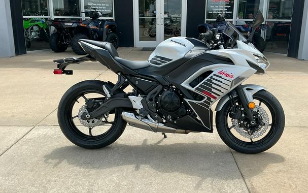 2026 Kawasaki Ninja® 650 ABS