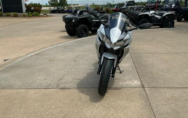 2026 Kawasaki Ninja® 650 ABS
