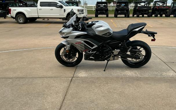 2026 Kawasaki Ninja® 650 ABS