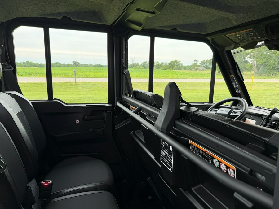 2026 Can-Am Defender MAX XT CAB HD11
