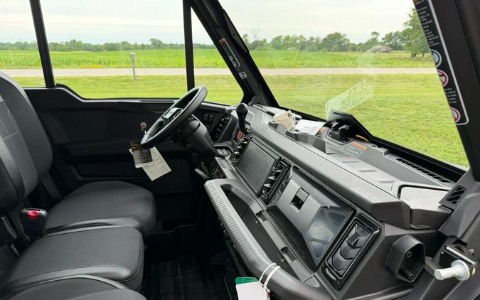 2026 Can-Am Defender MAX XT CAB HD11